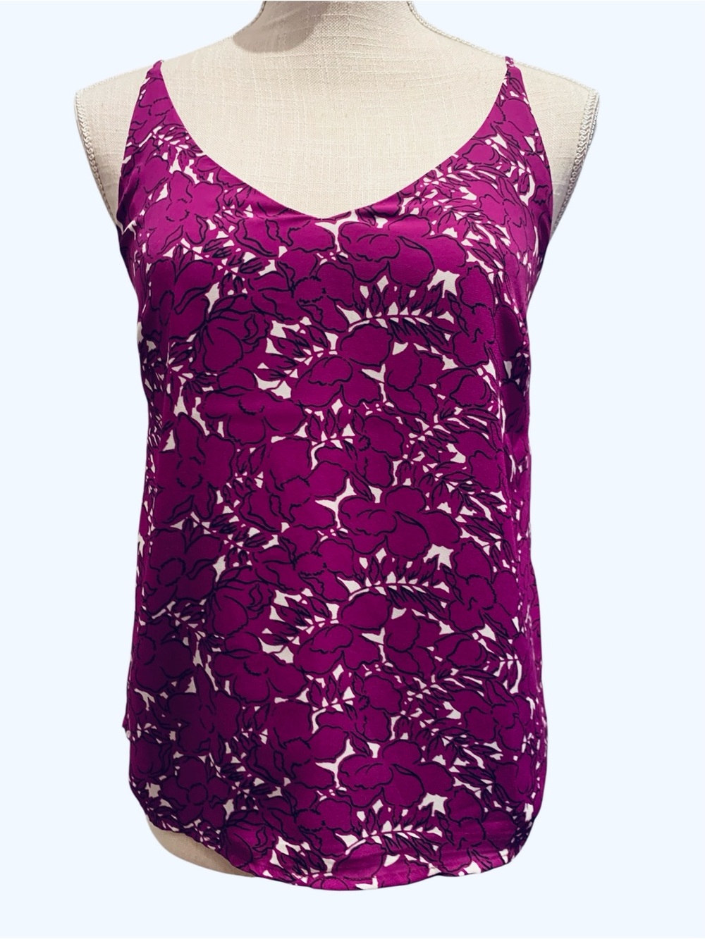 💕BANANA REPUBLIC 💕PERFECT FLORAL CAMISOLE. NWT! EXCELLENT CONDITION!